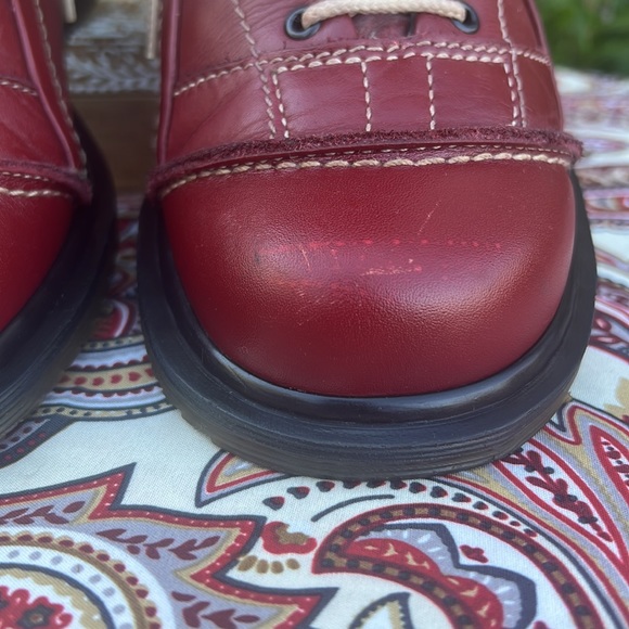 🏴󠁧󠁢󠁥󠁮󠁧󠁿 Vintage Dr. Martens MIE Red 7 Eye Casual Oxfords UK 5 - Picture 10 of 17